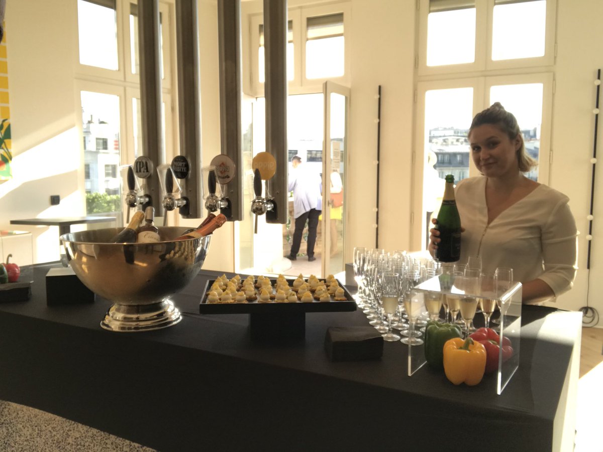 dreventParis's tweet photo. We Work cocktail dînatoire https://t.co/rzDNqP8AQQ