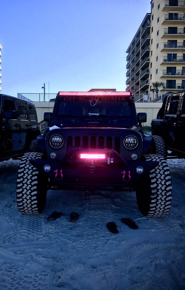 cathys_jku_'s tweet photo. You can be the ripest, juiciest peach in the world, and there will still be somebody who hates peaches 🍑 #huckoffthejeep #imapeach @THEJeepMafia @legendary1941 @bartact @KrawlAmerica @JeepKrewe https://t.co/UxCPSOMskE
