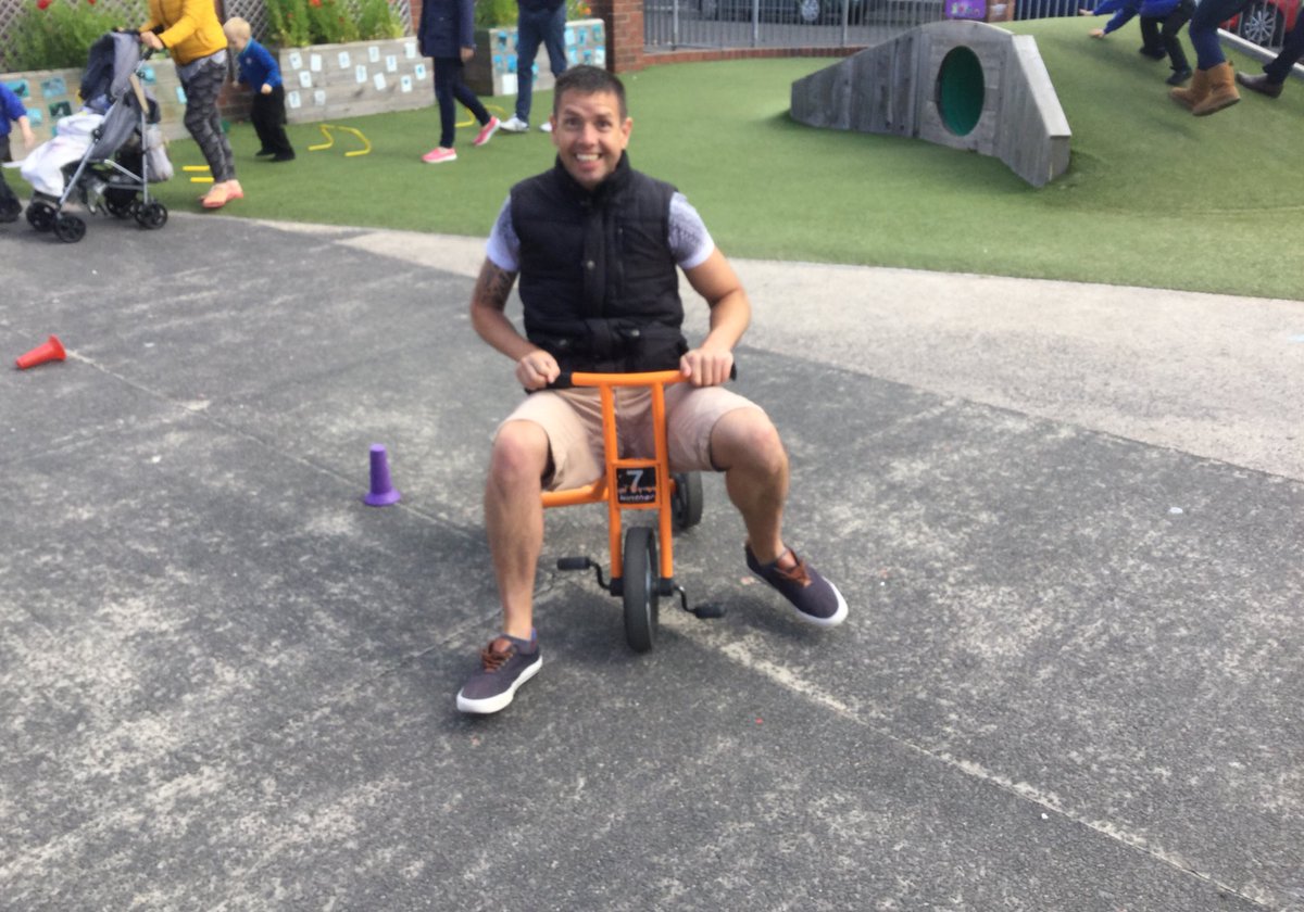 CPAMissLister's tweet photo. What fantastic sports day nursery had today. Thank you to all of you that came to watch our superstar nursery children tackle our obstacle course, they were amazing!!!! As were the adults who attempted the course too!!! @CroftwayPrimary https://t.co/GvzBohPYan