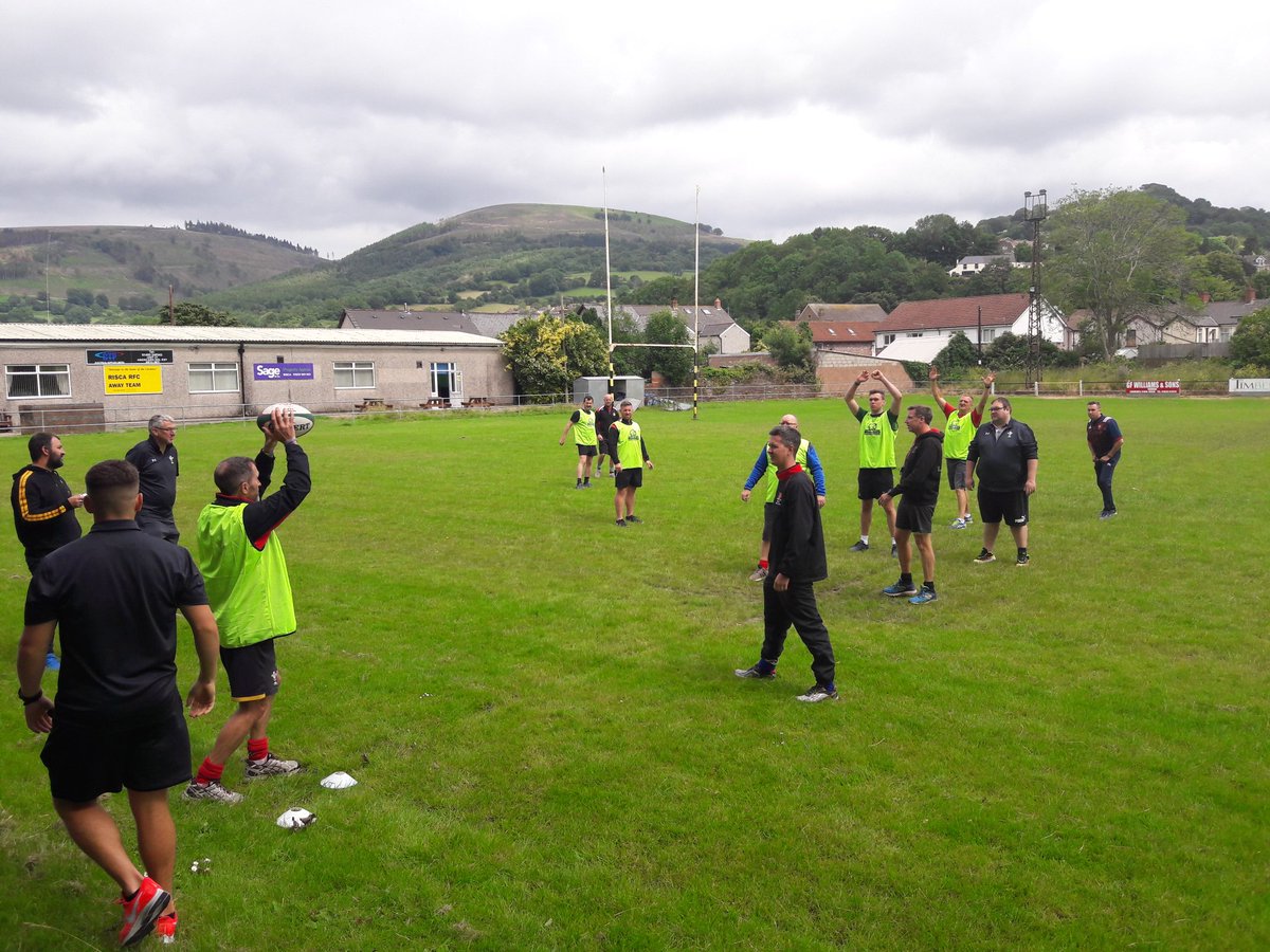 NigelRobertWay1's tweet photo. Busy Sunday in the dragons region girls hub festival. Day 2 of Ref level 1 &amp; Worldrugby level 1 S&amp;C course. https://t.co/G5TyV9bhhR