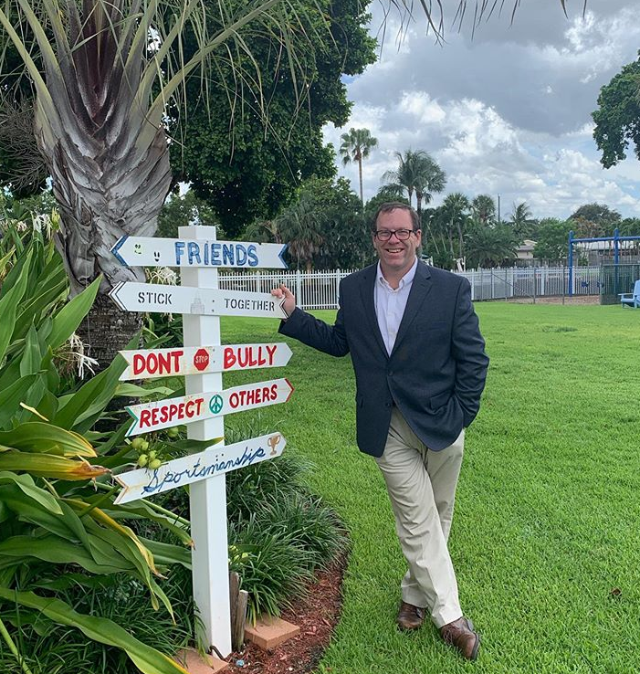 ⭐️Today marks a very special day at St. Mark’s. It’s Dr. Spence Taintor’s first day as our new Head of School! Please join us in welcoming Dr. Taintor to the St. Mark’s Family! 🦁