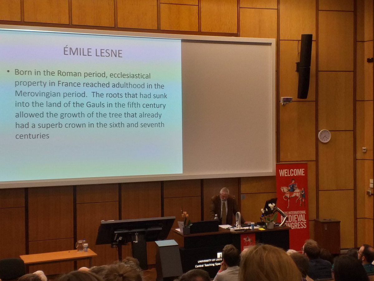 ProfLRoach's tweet photo. Finally rounding off the day with the annual Early Medieval Europe lecture: Ian Wood on 'Creating a Temple Society in the Early Medieval West'. #s408 #IMC2019 https://t.co/1NRWNDp1ID