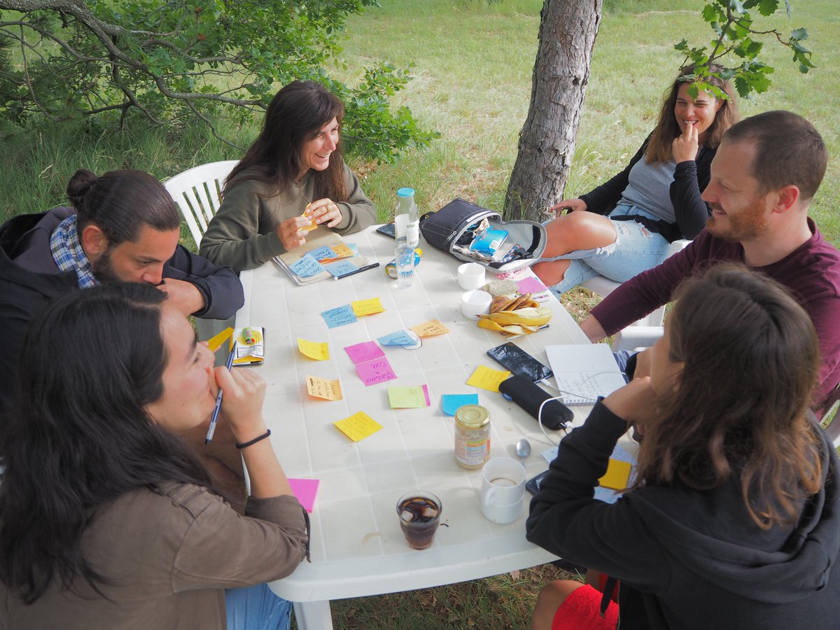 HumanNetCon's tweet image. Last week our 3rd Convergence took place in Ardèche! 12 people from different networks and organizations gathered for a retreat to create connections, find synergies, exchange &amp;amp; foster the resilience it takes to stay within the trouble of wicked problems for the long run. 🌿