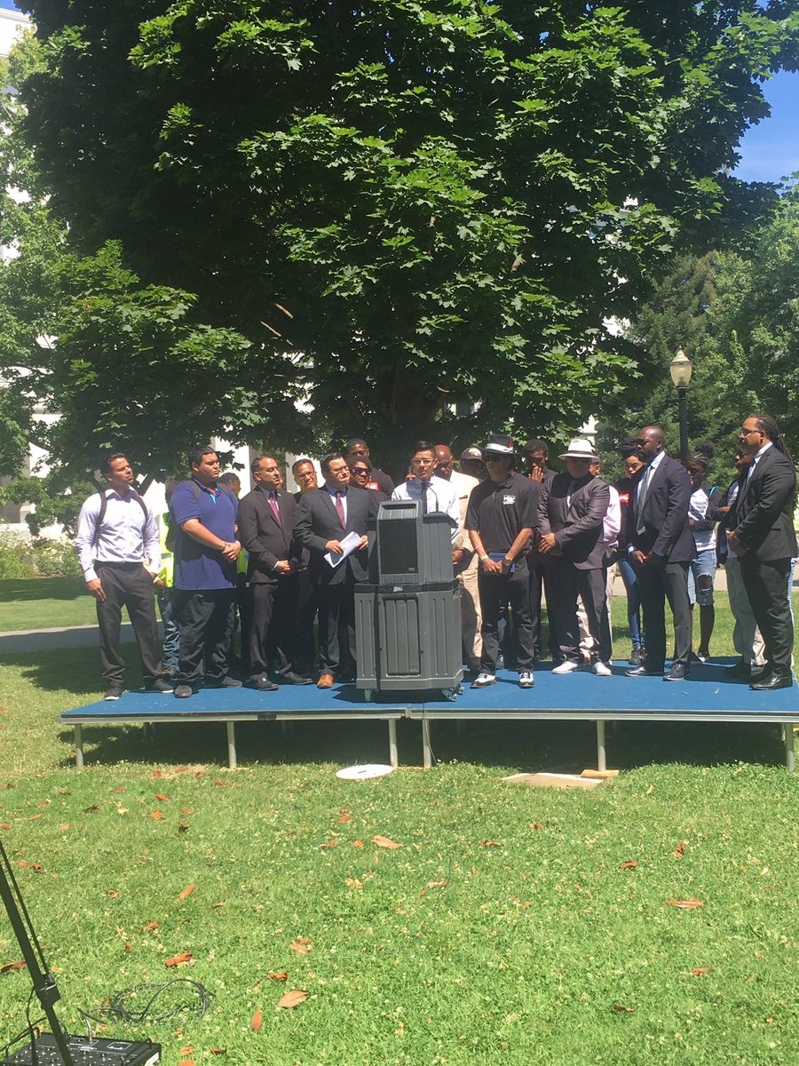 MBKfellowship's tweet photo. MBK Youth Fellows at the State Capital speaking on behalf of ABMOC select committee. @TheCenterSHF @InnovBrdg @ObamaFoundation https://t.co/RAwUuhPWwW