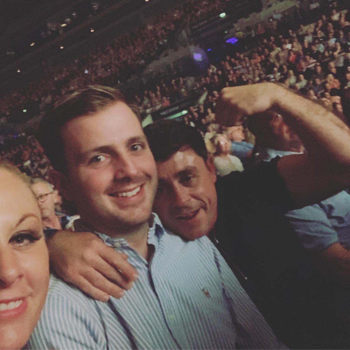 hayley_vaughan's tweet photo. The Eagles were amazing once again and the addition of Vince Gill and Deacon Frey worked brilliantly. Best musicians ever ๐๐ป #eaglestour #vincegill #eaglesgreatesthitstour https://t.co/Ax51f9QhBR