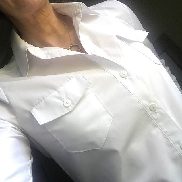 SoluvliDonna's tweet photo. Finished my #classicwhiteshirt thanks to @handmademoment5 for the motivation 👍
.
.
.
.
#homesewer #burdapattern #handmadeshirt #handmade #handmadeshirts #handmadeclothes https://t.co/HxLkWh3V5v https://t.co/Yc9vdu6TS0