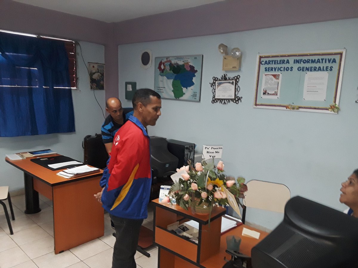 ceppunefacagua's tweet photo. Visita de nuestro vicerrector de la Región central G/D Carlos Torres Castillos a nuestra extensión 
@Nucleo_Aragua @unefa_ve @UnefaVrrCentral https://t.co/tOCZ2xufpF