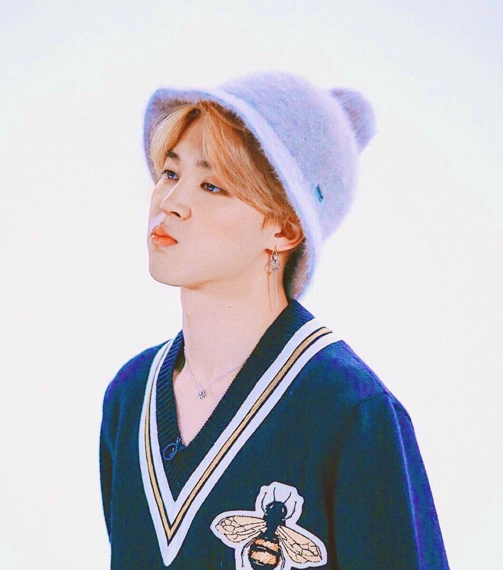 simonchik7's tweet photo. #ARMYSeIcaDay From my mom who is also ARMY 💜😜 #ARSD @BTS_twt https://t.co/6n1F20h7gI