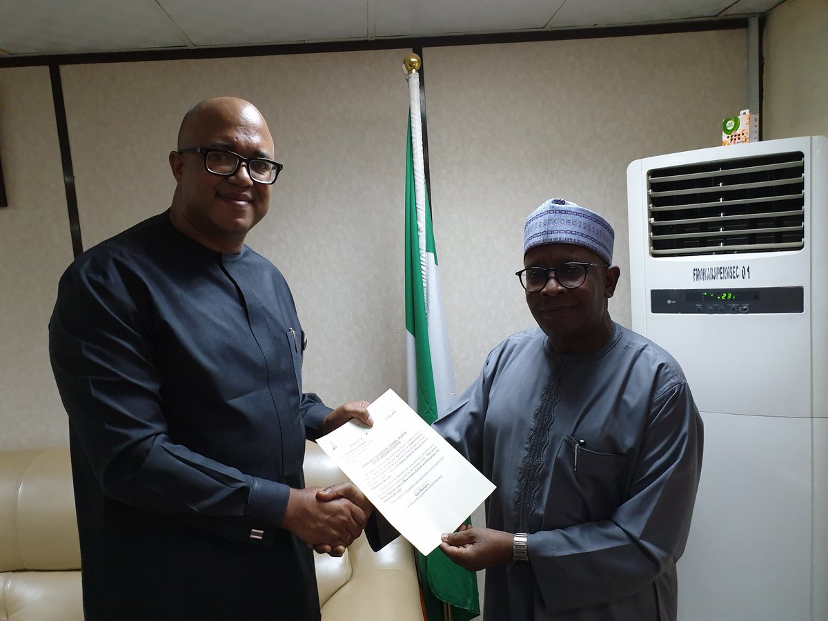 Fmohnigeria's tweet photo. President Mohammadu Buhari has approved the appointment of Dr. Chikwe Andreas Ihekweazu as the Director General, Nigeria Centre for Disease Control, NCDC,  with immediate effect. PSH A.A Abdullahi handed over his letter to him this evening. @ehsquare https://t.co/Bxo9W004FW