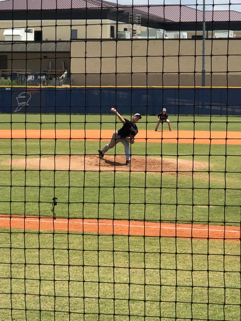 BillJacob23's tweet photo. Dylan pitched a gem today at the world wood bat tournament @ perfect game in Georgia. 3hits 9 strikeouts complete game 4-0 shutout. 80 pitches #uncommitted #diamondbaseball #Powellbaseball https://t.co/8m8RYSgmzH