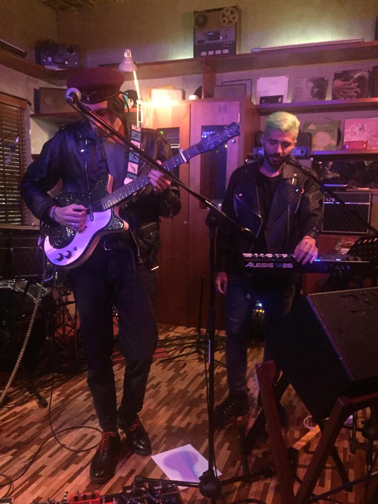 ¿Cuál fue el último concierto al que fueron?
#LasMezcas fuimos al de @Delta_Venus y aquí les platicamos cómo nos fue: bit.ly/2LwmOGU
Menos ego, más música.