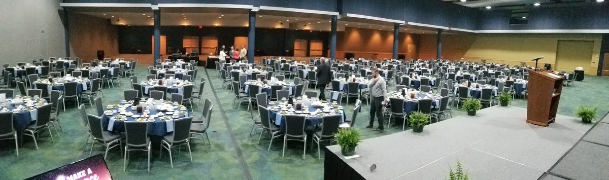 LMSprincipals's tweet image. Prepping for our @AWSP_Principals lunch today. Great information for all of our principals.  @wasa_oly #WASAAWSP19