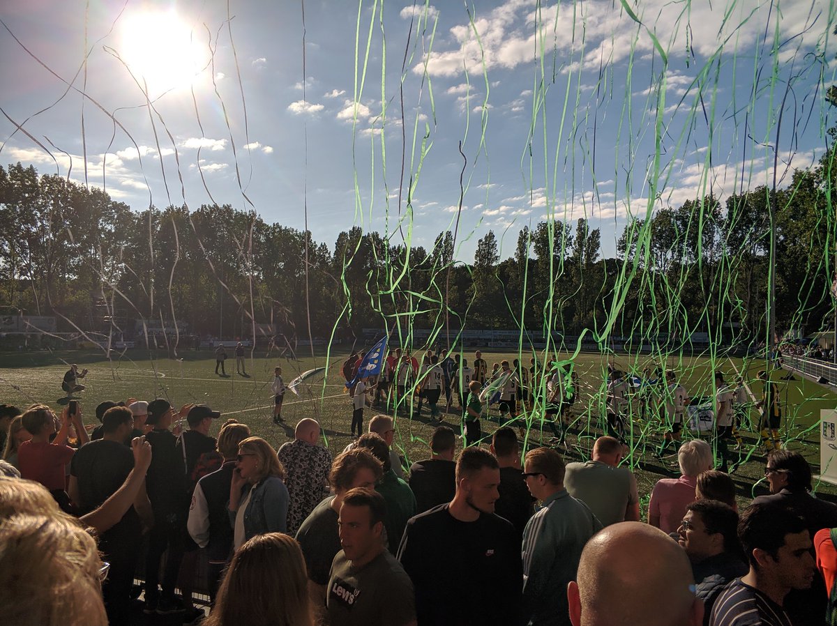 vexerdj's tweet photo. Eindelijk weer voetbal achter onze duinen!
#schADO #FCDH #ADO #DenHaag #Scheveningen https://t.co/gyYHzdCHZH