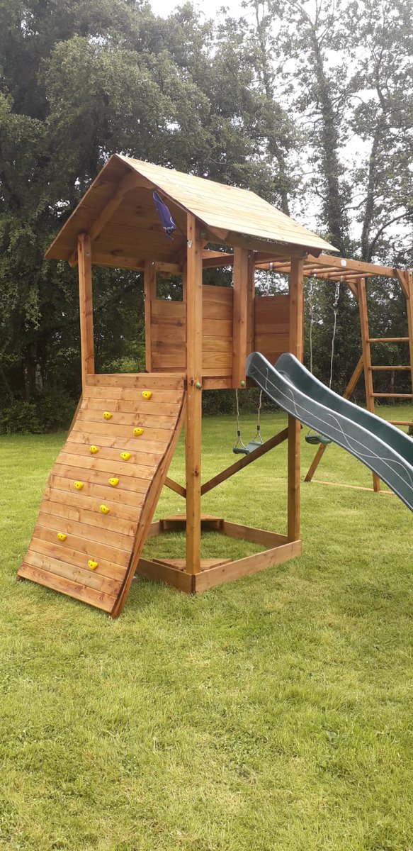 MrFlatpackIE's tweet photo. This @shedfactory PlayZone has it all, Slide, Swings, Ladder for Monkey Bars, Climbing Wall.... Count me in. Recently assembled by the MrFlatpack team.
☘
☘
☘
#playhouse #kids #children #kidsplayhouse #fun #childsplay #kidsfun #kidszone #garden #sun #happy #backgarden #dublin https://t.co/9evzKMolaR