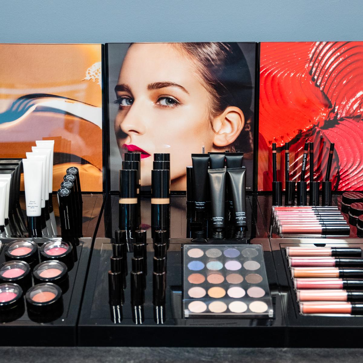 TopMedicalSpa's tweet image. Fireworks are fun, but you're sure to steal the show this year. #fireworks #longisland  #antiaging  #nonsurgical  #beautifulskin