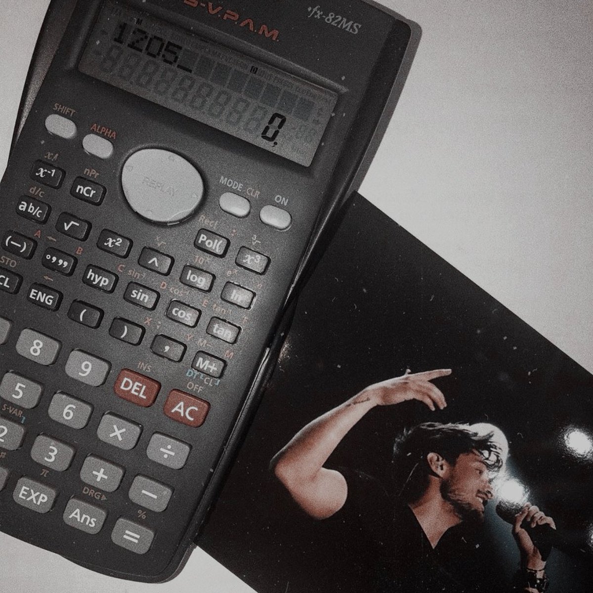 leftmcn's tweet image. ⿻       𝐶𝑎𝑟𝑙𝑜𝑠 𝐑̶𝐮̶𝐢̶́𝐳̶ 𝐀̶𝐫̶𝐞̶́𝐯̶𝐚̶𝐥̶𝐨̶ 𝑅𝑖𝑔𝘩𝑡 

ㅤ   ╰───╼━━━━━━╾───╮

      ┗━┉ ❛Así como hacen los 𝔩̲𝔬̲𝔟̲𝔬̲𝔰̲ ̲. 

ꪶ rol medio/extenso.
ꪶ #freeot. / #otfake. / #freerol.

⠀⠀ ⠀ ↺ para ayudar. 
⠀⠀⠀  ♡ para socializar.