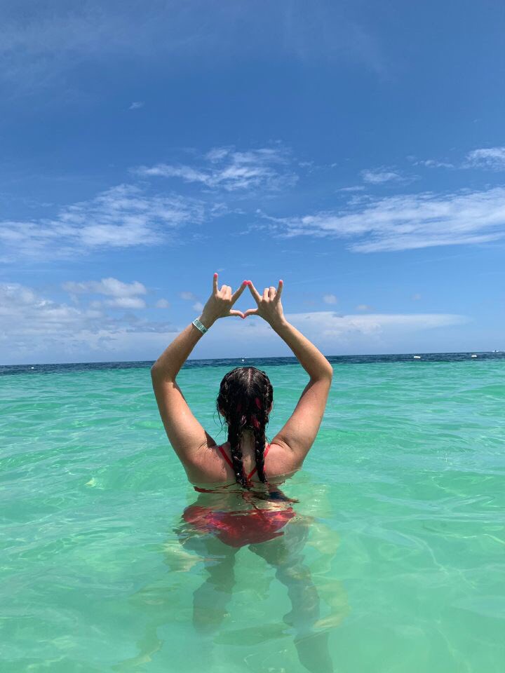 sausigmaalpha's tweet photo. Where there is a body of water there will always be a Sigma Alpha🐚 https://t.co/b7PRg8b3UG