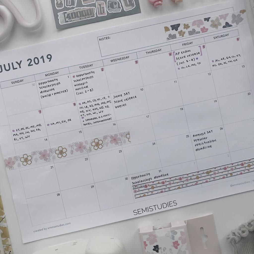 CollegeBoard's tweet photo. July dates and deadlines!

📸: https://t.co/0vYG6rGax9 https://t.co/WF7HK72vUz