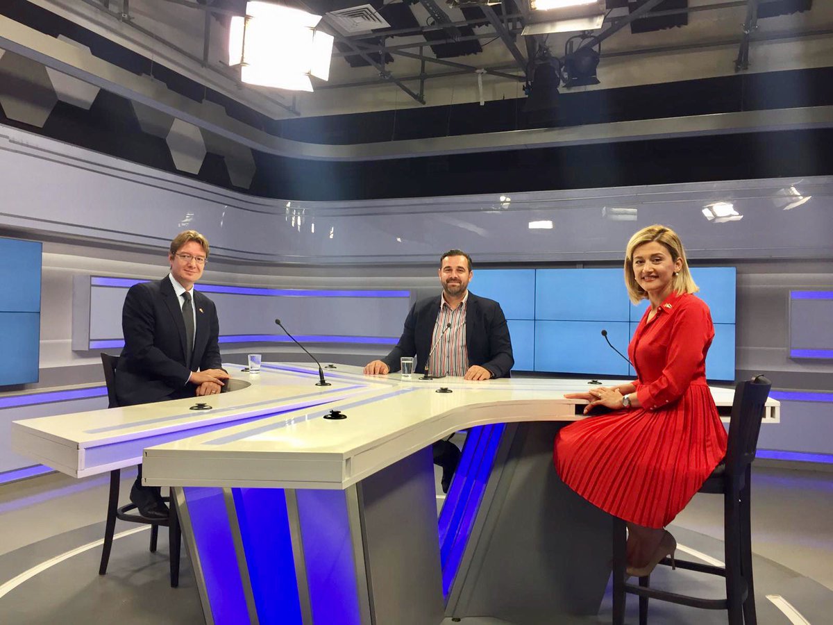 Faleminderit #RTK për katër vjet bashkëpunim dhe për <a href="/mimozakusari/">Mimoza Kusari 🇽🇰🇺🇦</a> për një partneritet të madh për të avancuar marrëdhënien #CanadaKosovo. Shihni intervistën tonë #CanadaDay  
facebook.com/rtklivecom/vid…