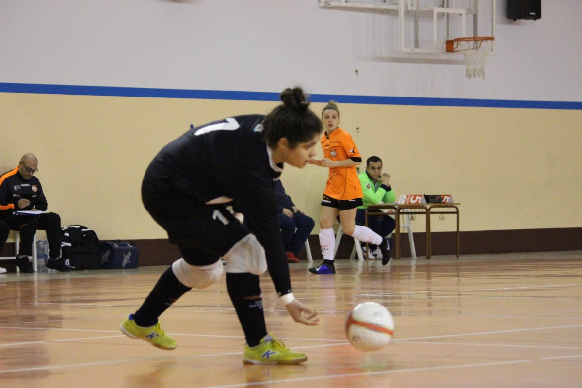 amarellefsf's tweet image. 🎙️⚽️ ENTREVISTA!!

La portera @caaar18 firma su sexta temporada en el @amarellefsf: “A pesar de haber descendido me parece que este año va a quedar en mi memoria como algo muy positivo”

* más info en amarellefsf.com/index.php/62-n…