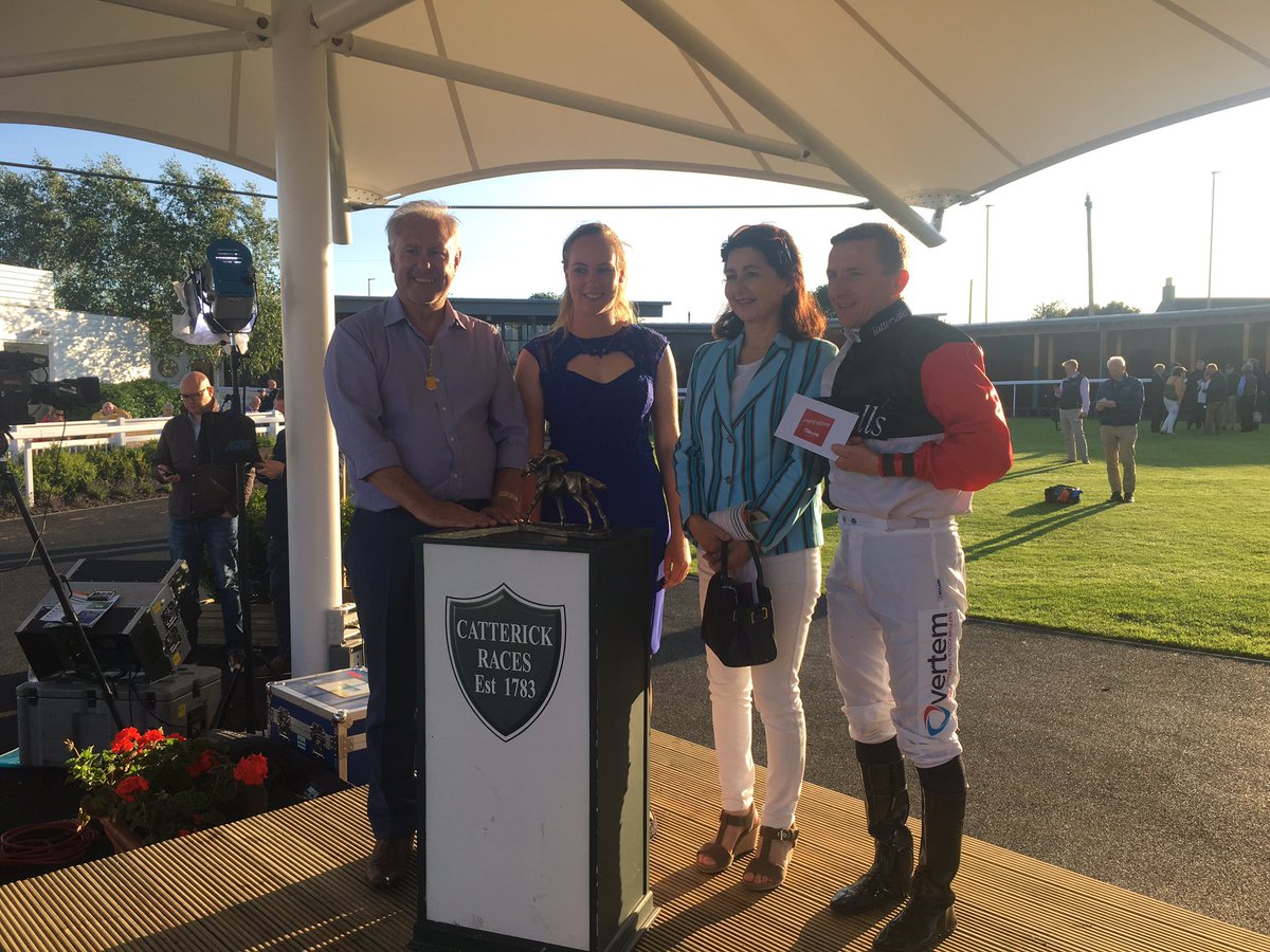 CatterickRaces's tweet photo. NEW SHOW wins the @kccaviar Ethical British Caviar Handicap Stakes for Mr Edward Ware and @MikeBellRacing - congratulations to all connections! https://t.co/vMJ5ZfFaKu
