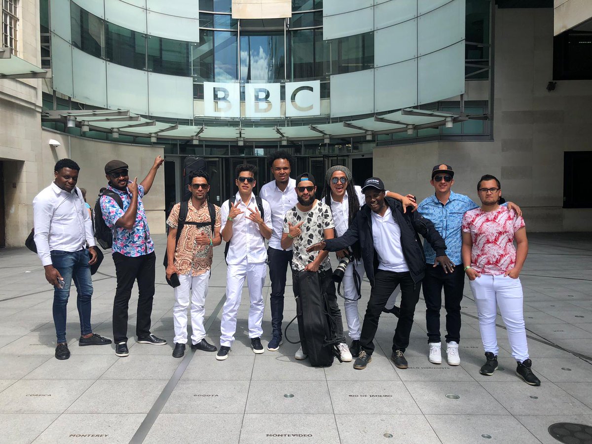 CancilleriaCol's tweet photo. @AbsAfropacifico habló para la BBC luego de su participación en el Glastonbury, el festival de música más antiguo y grande del mundo que finalizó ayer en Inglaterra, con la presentación de otras 9 agrupaciones colombianas y un artista plástico nacional #ColombiaMagic https://t.co/Qm1MIDn72G
