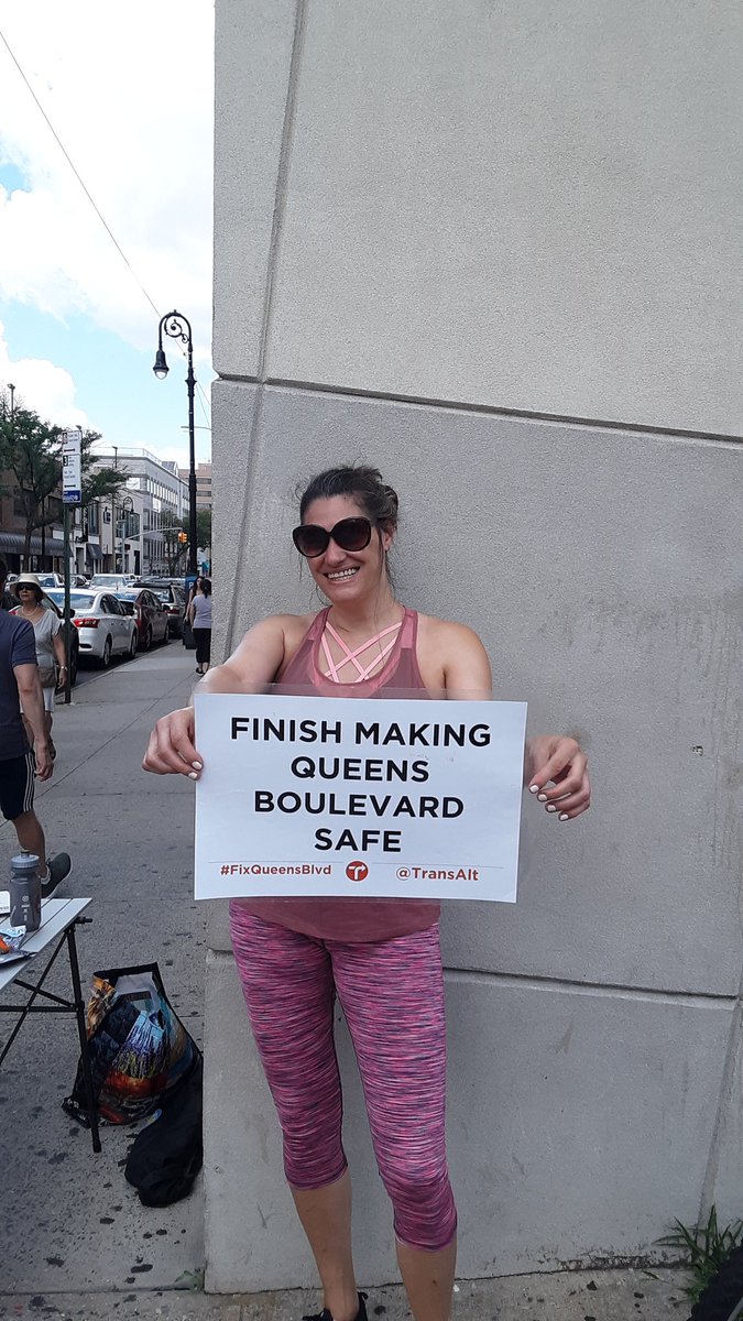 Forest Hills, the land of Johnny Ramone and Paul Simon, wants change! #FinishQueensBoulevard ; bike lanes and a full redesign through to Union Turnpike.