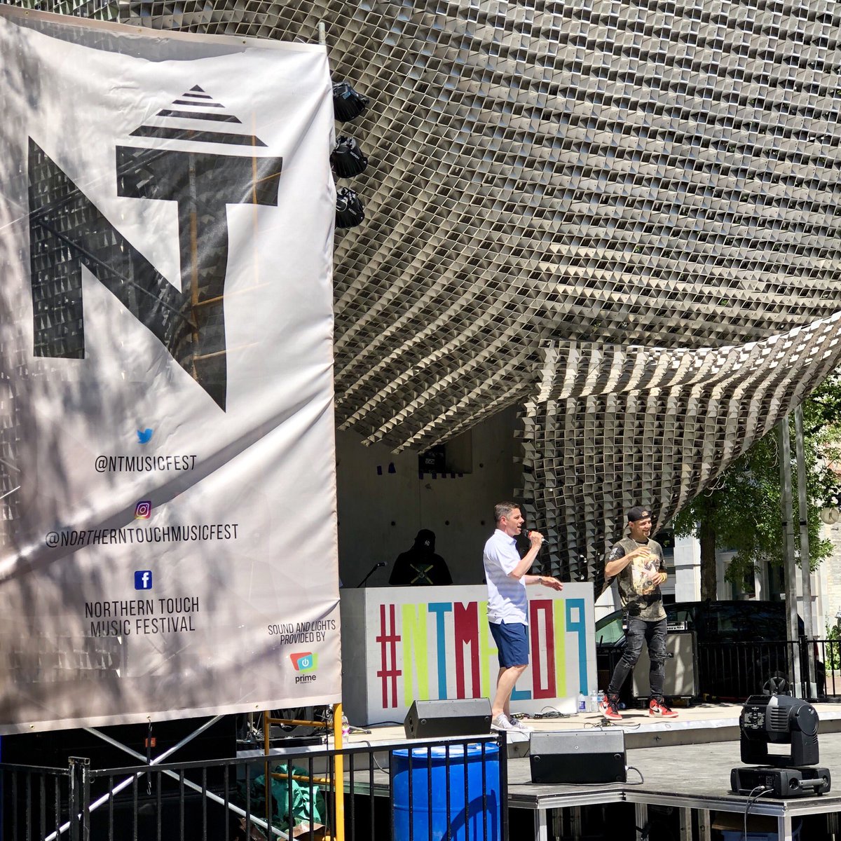 BrianTDBowman's tweet photo. Hip hop is alive and well in Canada, and in the heart of the #exchangedistrict! Happy to check out Northern Touch Music Festival on #CanadaDay. Canada's diversity makes our music scene stronger! @ntmusicfest #NTMF2019 #HipHop #CanadaDay2019 https://t.co/6c0A0lq1UM
