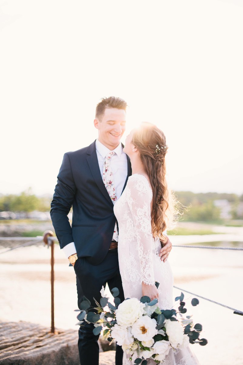 SimmonsColton's tweet photo. Plymouth, MA #newenglandwedding #newportweddingphotography #bostonweddings #newport #boston #newengland #weddings #bostonbride https://t.co/JAwSYn7xCe