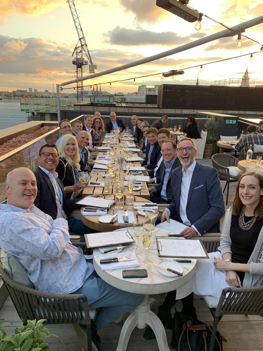 severinebella's tweet photo. Sponsors dinner with amazing sunset and fabulous company @ServAptNews #saseu @MaxxtonGroup https://t.co/nlHJM1pFUJ