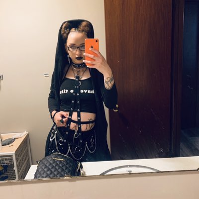 #NewProfilePic https://t.co/uCKfhbNw8y<a href="/tag/newprofilepic"class="tags">#NewProfilePic</a>