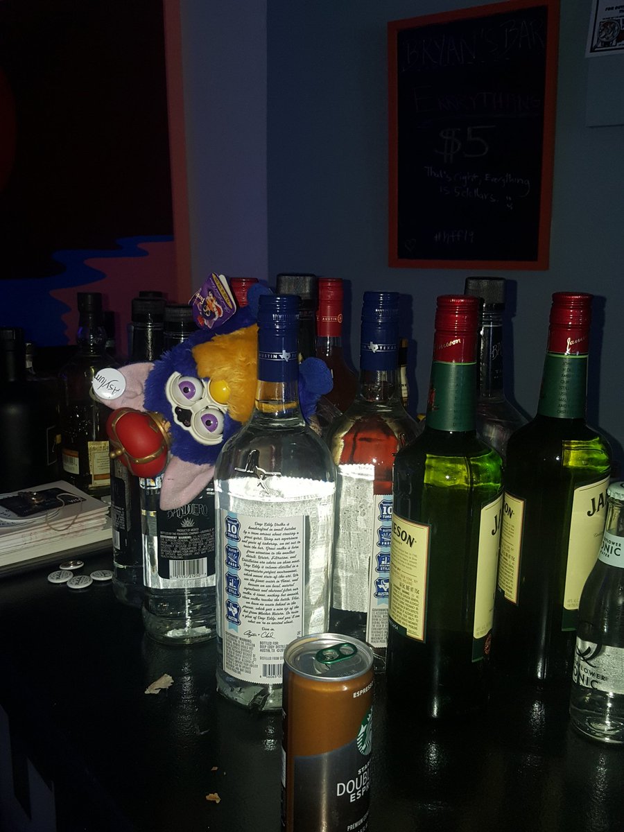 King Capaldi "supervising" strike for Fringe Central