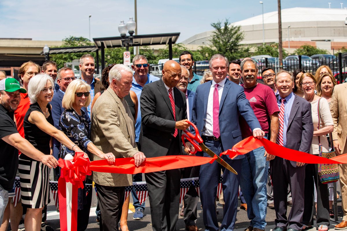 abstraktmg's tweet image. As a business located on Laclede&apos;s Landing, we were honored to be a part of the Lucas Avenue Ribbon Cutting Ceremony. We are so excited to see how our community will continue to grow due to this expansion. #lacledeslanding #downtownstl #ribboncutting
