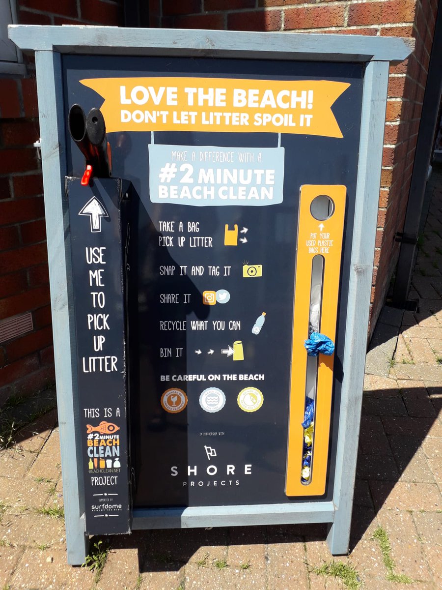 EL_Cartledge's tweet photo. Lovely sunny beach walk today on the UK south coast, along with a spot of cleaning! #2minutebeachclean - what a fantastic project #shoreprojects. https://t.co/bU9ESuspHu