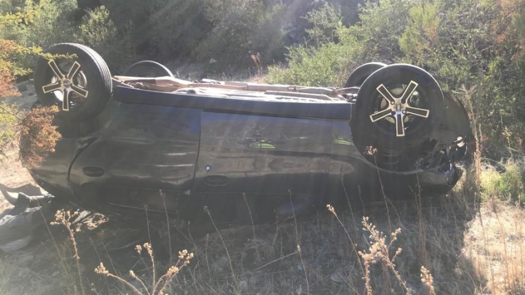 eltelegrafo's tweet photo. Los Andes: Encuentran a persona fallecida al interior de un auto desbarrancado https://t.co/kMQ3Nltigi https://t.co/XS3qeZcjR0