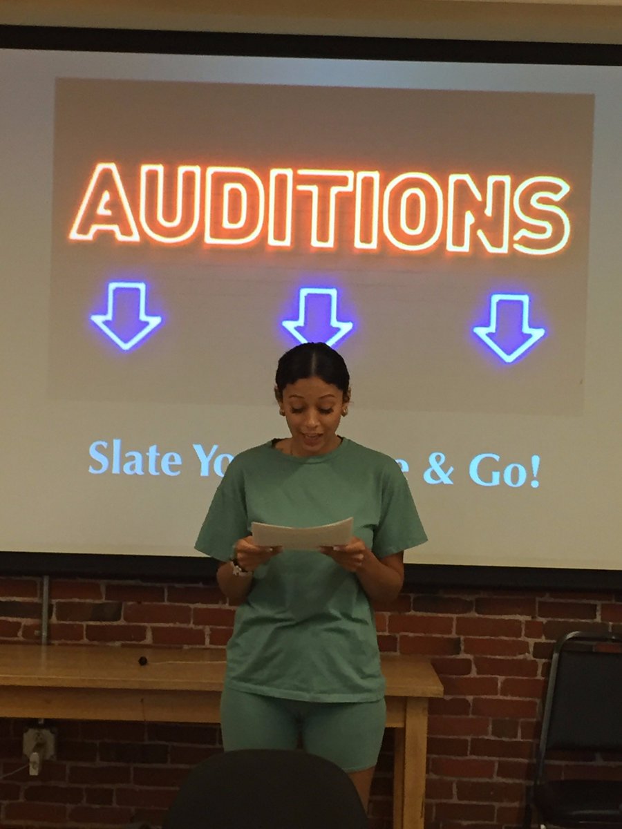demetriaSpeak's tweet photo. VoiceOver? It's just talking. Actually, it's not. It's building a connection between a product and the listener. It's making your audience believe what you believe. It's owning the room.
#voiceover #voiceactor #connection #skills4performance https://t.co/Ojjs6oxh67