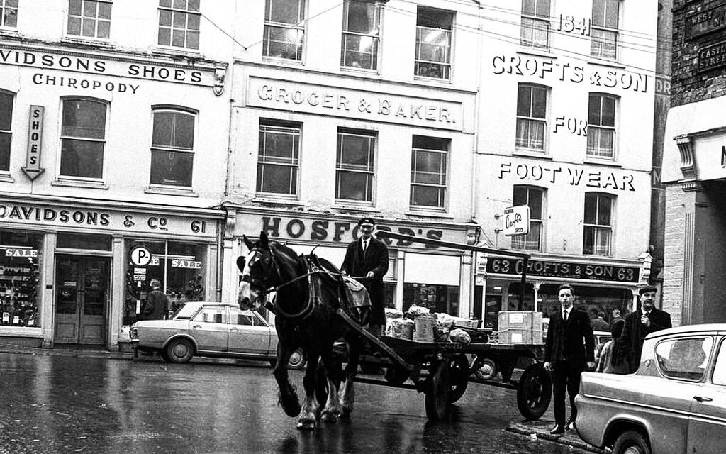 oldphotosofcork's tweet photo. 1967 and the last day of work for the CIE workhorses as they deliver freight around the city. #OldPhotosOfCork https://t.co/vmugKVwgk2