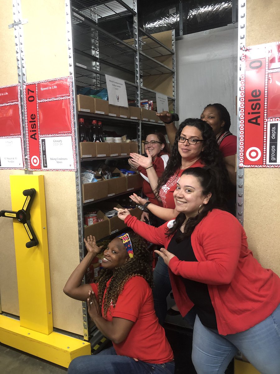 The team is loving smart fill!! #fixourdata#d141#ladderless <a href="/tonypena/">Tony Pena</a> <a href="/A_Leigh_/">AV</a>