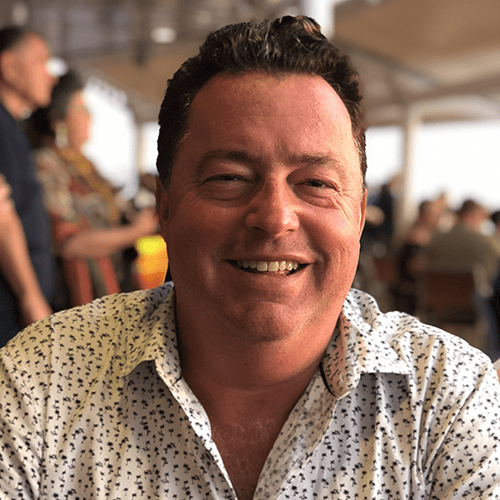 Join <a href="/Travisrigby/">Travis Rigby</a>, publisher of <a href="/CanadianFlorist/">Canadian Florist</a> magazine as he invites you to explore our Floral Couture issue.

canadianflorist.com/magazine/on-th…