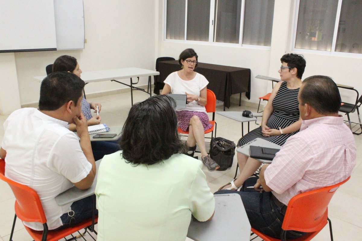 UIMQRoo's tweet photo. El Titular de la #UIMQROO,  @rafalpantoja y personal de la Universidad, se reunieron con las Doctoras, Karen Spira y Rachel Riskind del Colegio Guilford, Carolina del Norte, Estados Unidos, con la finalidad de coordinar opciones de intercambio para ambas instituciones. https://t.co/cxPpFMmKIC