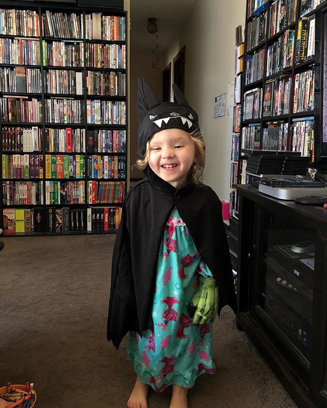 TheMultiMommy's tweet image. Don’t be afraid to be different. Don’t be afraid to go after the goals that your loved ones don’t quite understand or support.

You need to do what is right for you. Own it like Hailey is owning this outfit choice...
•
•
•
•
#momlife #Multitaskingmom… ift.tt/321QSAb