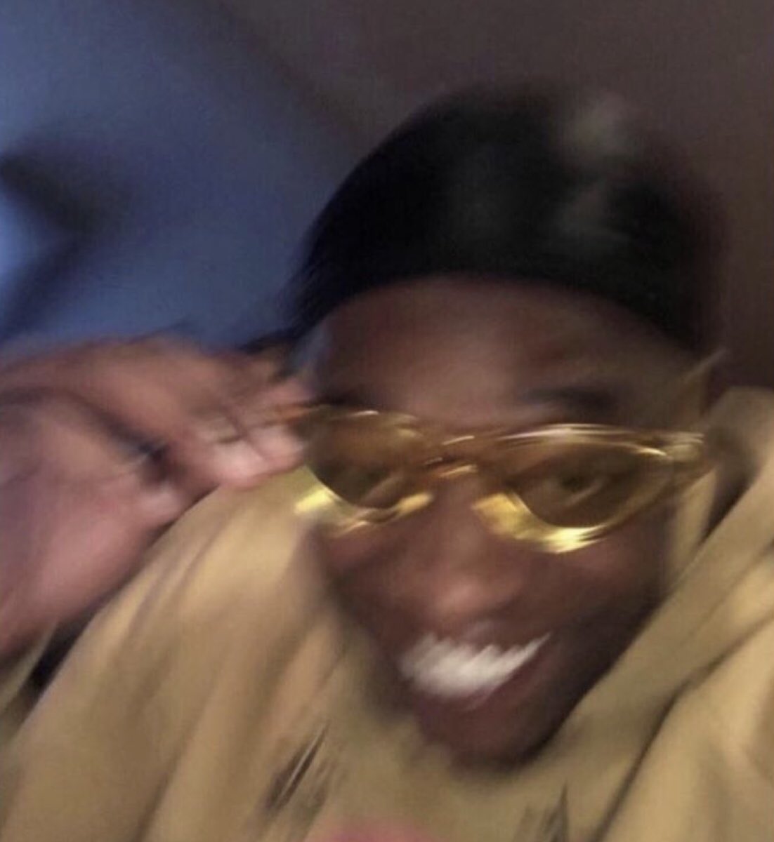 SO Y’ALL ARE REALLY TRYNA TELL ME THAT JOJO SIWA IS TALLER THAN LUKE P???? #thebachelorette