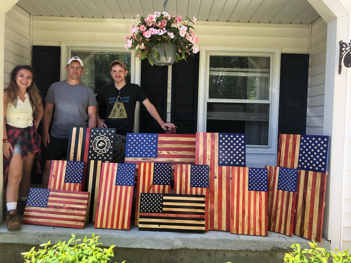 Zegers Freedom Flags tweet media