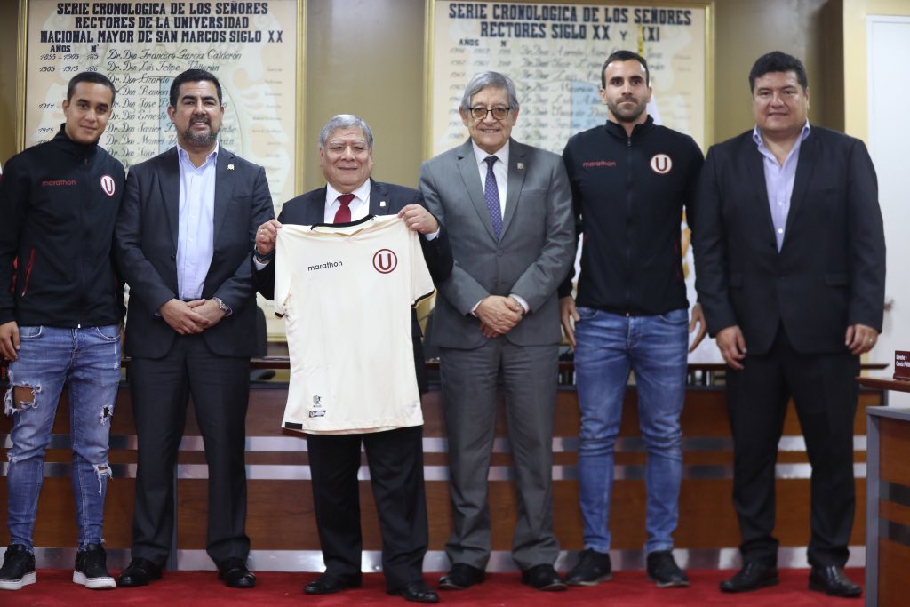 UNMSM_'s tweet photo. 👏🏼La UNMSM y el Club Universitario de Deportes reivindicaron hoy sus vínculos históricos al suscribir un convenio de cooperación interinstitucional. https://t.co/dUJkg4UENU