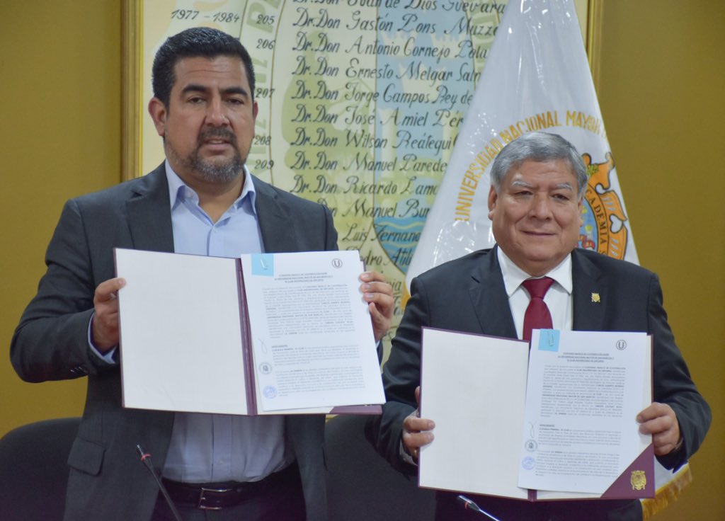 UNMSM_'s tweet photo. 👏🏼La UNMSM y el Club Universitario de Deportes reivindicaron hoy sus vínculos históricos al suscribir un convenio de cooperación interinstitucional. https://t.co/dUJkg4UENU