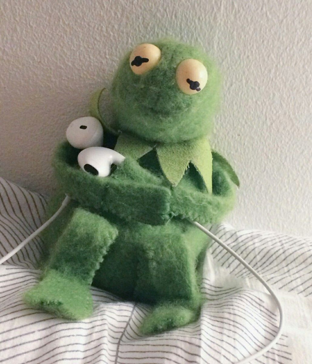 bernardomurice's tweet photo. jus saying... y'all been sleeping on @tonestith 🥺🥺
cmon now the music he put out slaps 😔💗 https://t.co/yove2v0usn