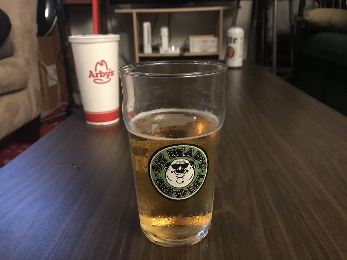 McSoss's tweet photo. Back at McSoss Studios tonight. #fastfood #fastfoodpodcast #cheesecast #pittsburghpodcast https://t.co/9GY5EyUmQq
