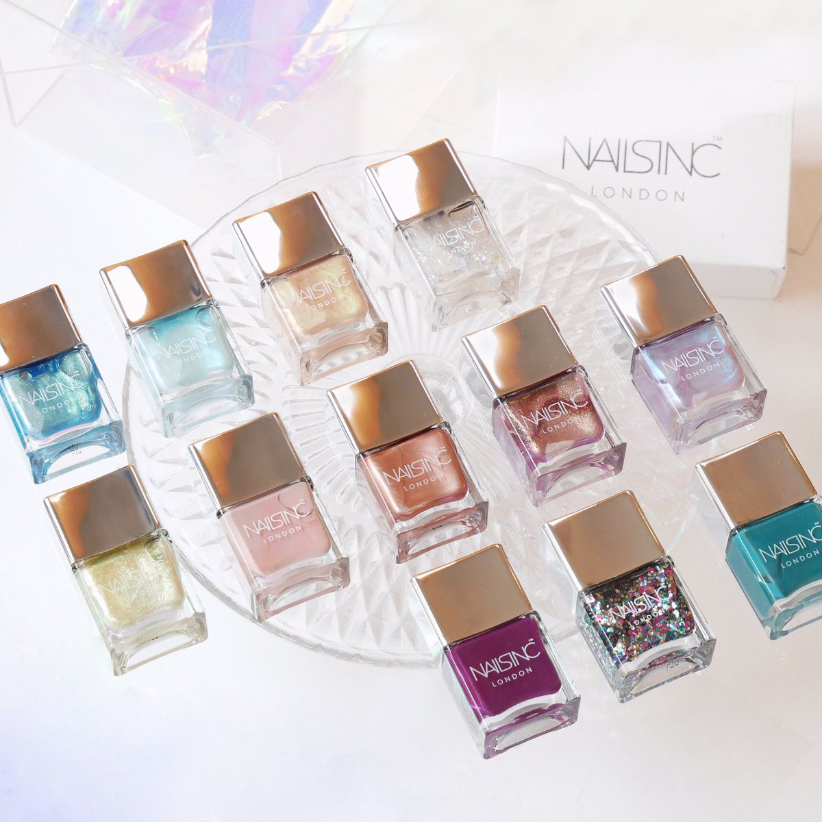 Uzivatel Nailsinc Jp Na Twitteru 19 Happy Summer Kit 夏の指先をカラフルに彩り サンダルやファッションに合わせて楽しめるキットが直営店限定で登場 発売日 ルクア大阪店 7月3日 水 他直営店 7月25日 木 T Co J6cus9odeg