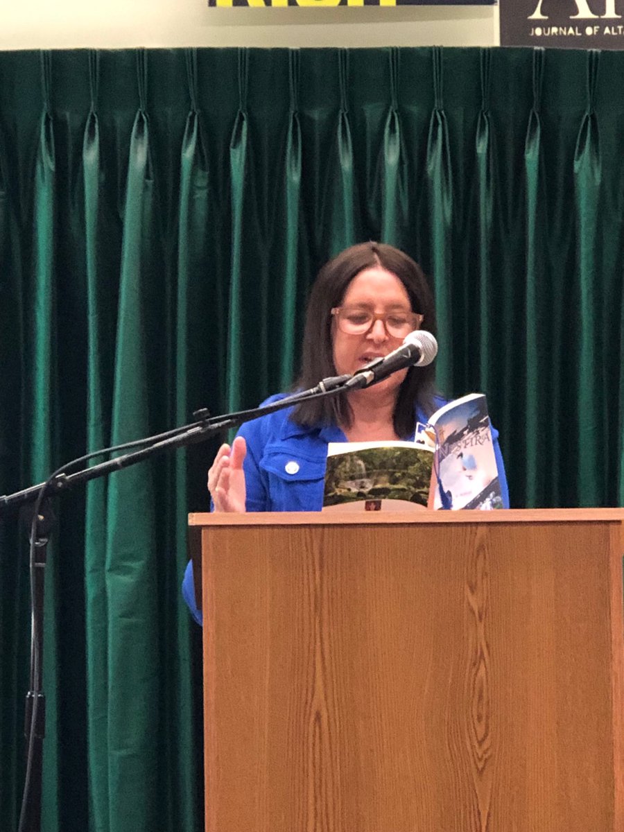 AlieteGuerrero's tweet photo. Reading from Blue Nestira. https://t.co/Lwz8KMPrqJ