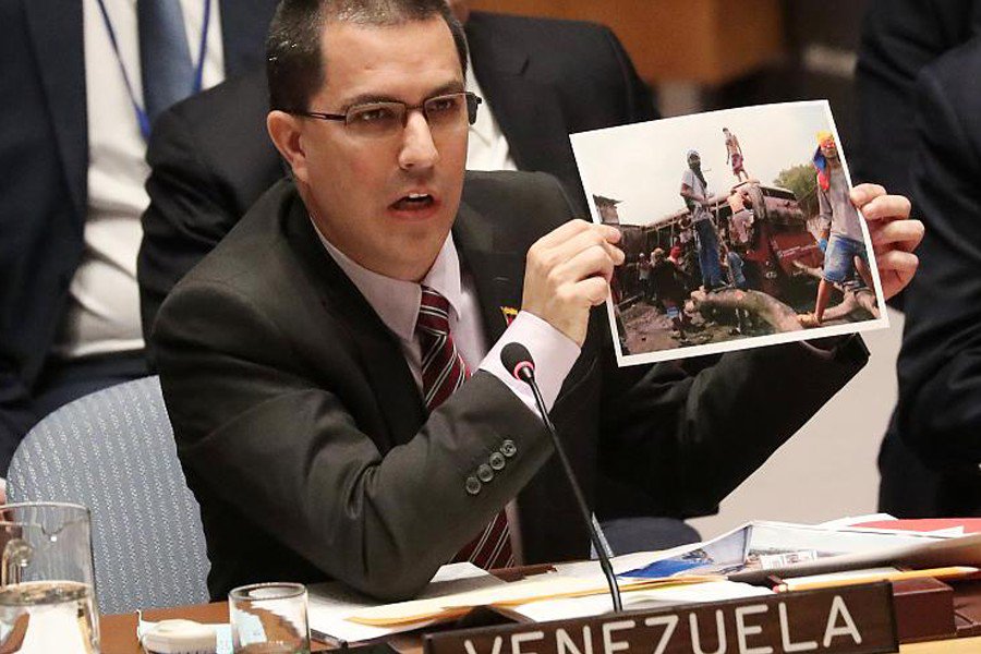 suniacamp's tweet photo. The Security Council remains in gridlock as the crisis in Venezuela only worsens. 4 million have fled their home country. 9 in 10 live in poverty. Work at resolving one of the world's most pressing crises this August at SUNIA. Register today to guarantee your spot. https://t.co/NnOGRLLLNS